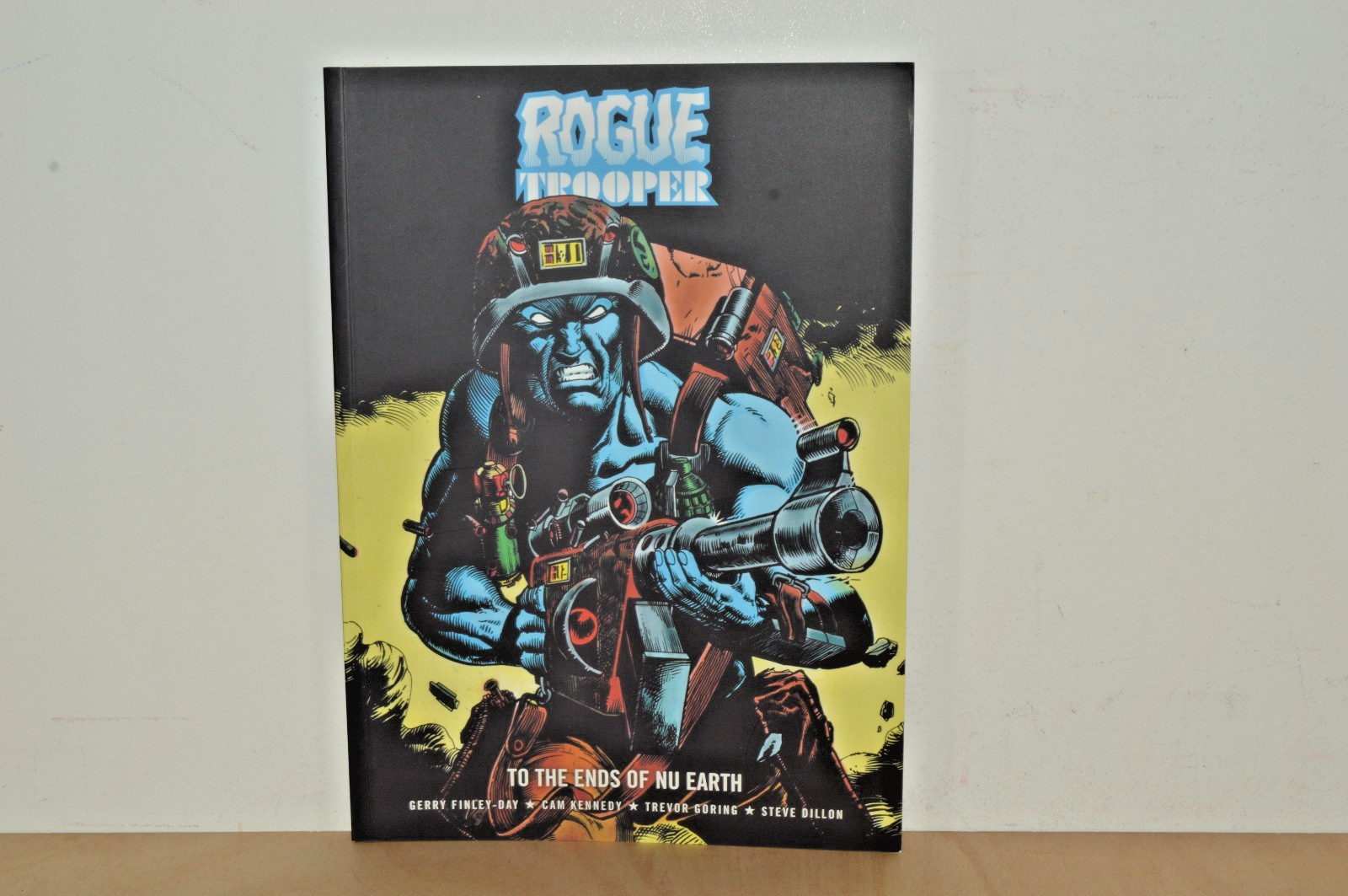Rogue Trooper To The Ends of Nu Earth - 2000AD TPB 2006 (#V3) 1st Ptg