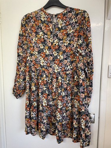 Vestido corto George talla 16/túnica/patrón floral nuevo con etiquetas - Imagen 6 de 7