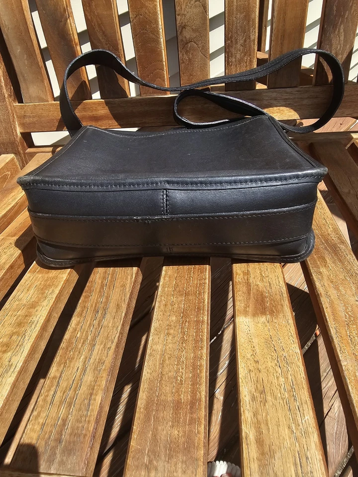 Cartera Bandolera Joseph Daniel New York Cuero Genuino Negra De Colección Hecha en EE. UU. Foto 4 de 4