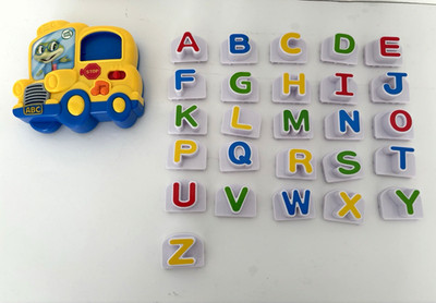 LeapFrog ABC Alphabet Lernspielzeug Bus mit Buchstaben-Plättchen A Z Lesen 19267