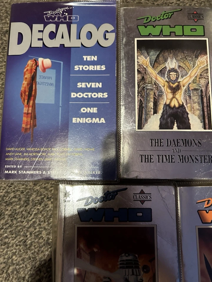 Doctor Who 5x Classics Books Various Doctors 2x Stories Per Book Bundle 2x Other - Image 2 of 4