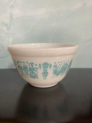 VINTAGE PYREX AMISH BUTTERPRINT 401 1 1/2 PT. NESTING BOWL SMALL TURQUOISE WHITE