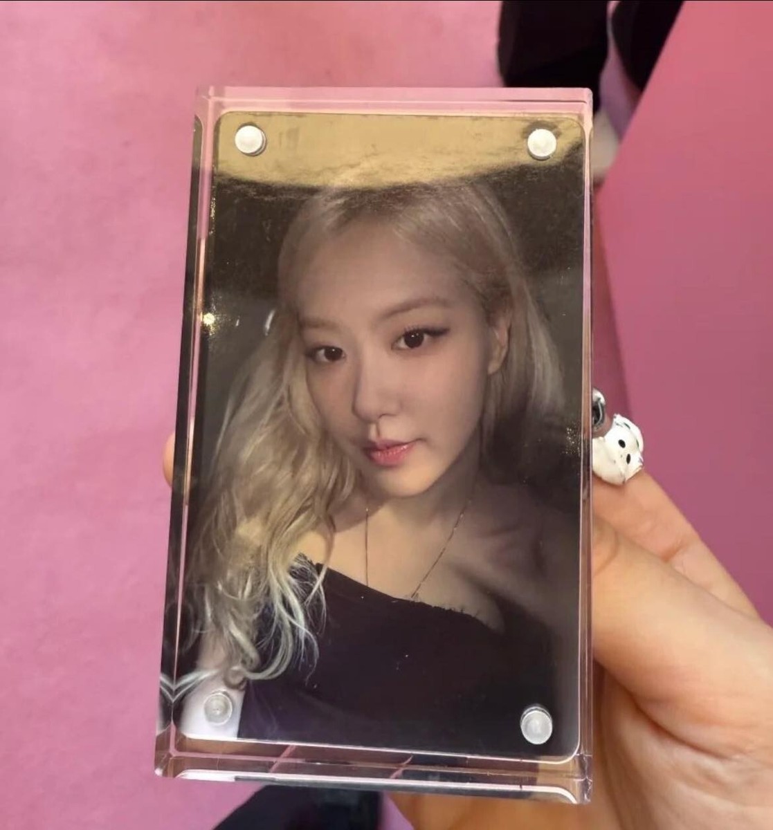 ROSIE BLACKPINK POP-UP STORE BEIJING CHINA POB OFFICIAL PHOTOCARD