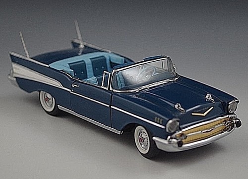 DANBURY MINT 1957 CHEVROLET BEL AIR MODEL 1:24 SCALE DIE CAST MIB - Picture 3 of 9