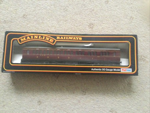 Mainline 37109 LMS Corridor Composite Coach Crimson | Zustand: Used