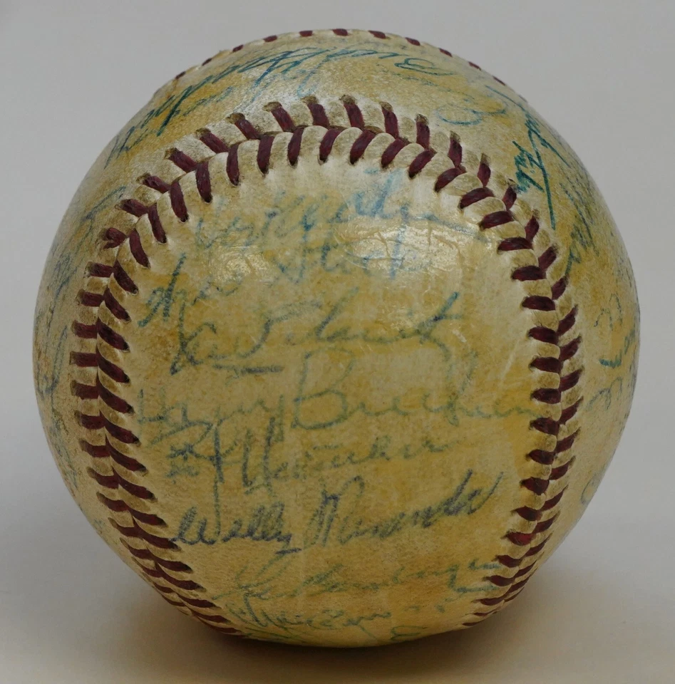 1959 Orioles 37x Team Signed Baseball PSA/DNA LOA Brooks Robinson & Hoyt Wilhelm - Image 2 of 4
