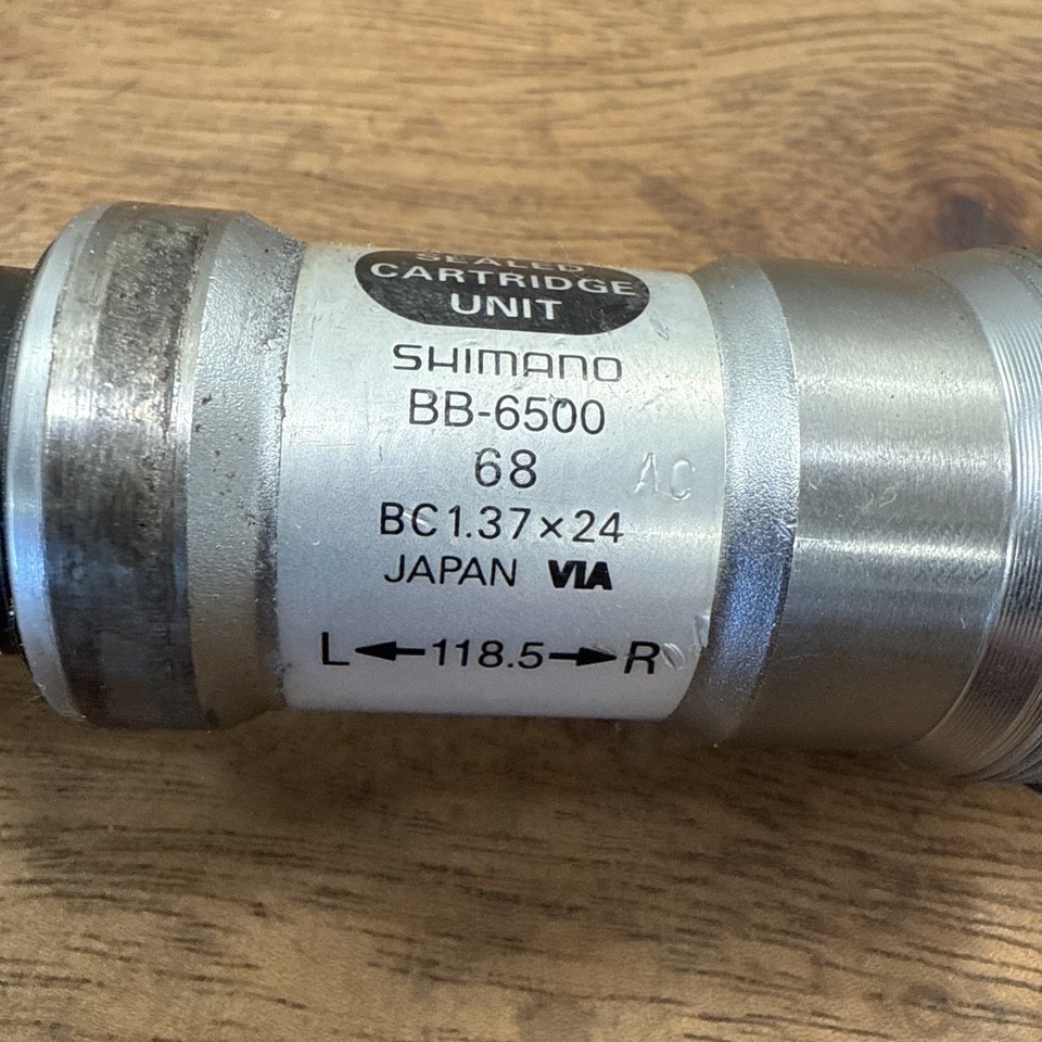 Shimano Ultegra BB-6500 English Bottom Bracket 118.5 X Shimano Ultegra BB-6500 English Bottom Bracket 118.5 X