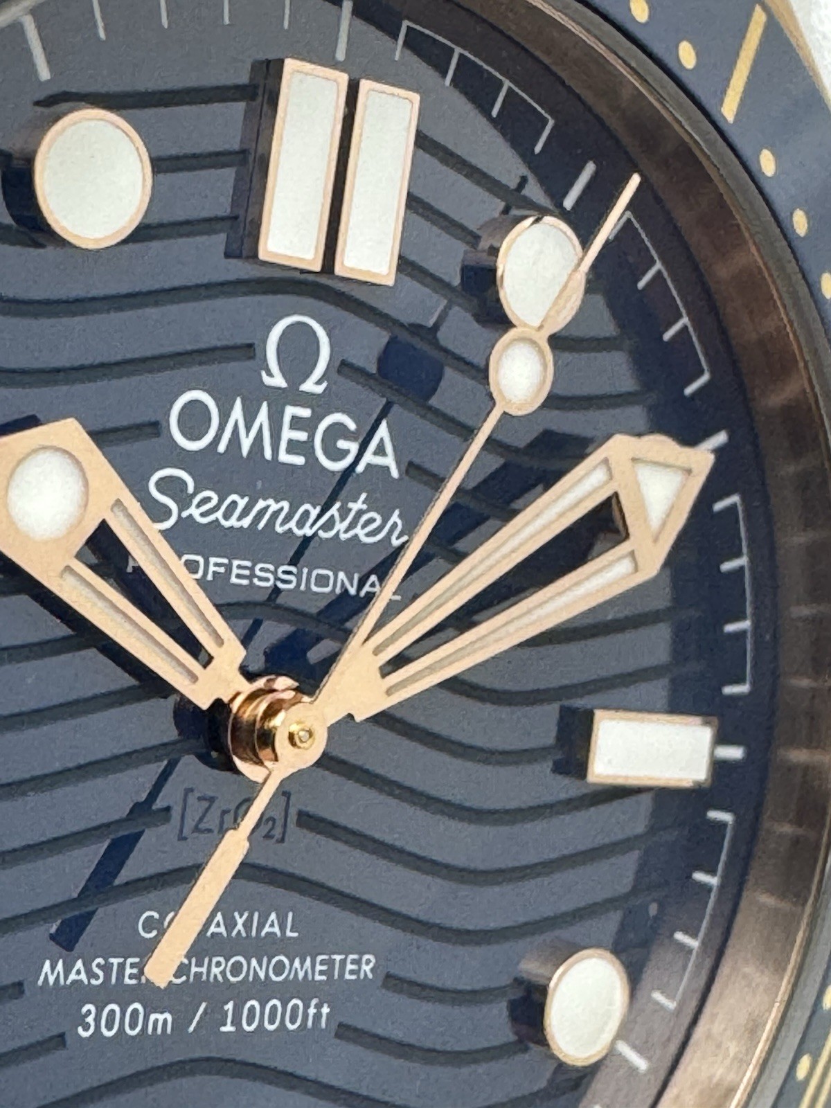 OMEGA SEAMASTER DIVER 300M 42MM 210.62.42.20.03.001 18K ROSE GOLD BLUE DIAL B&P image 3