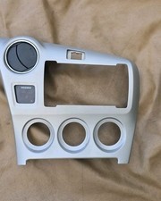 09-13 Pontiac Vibe Toyota Matrix Radio Climate Control Bezel Oem