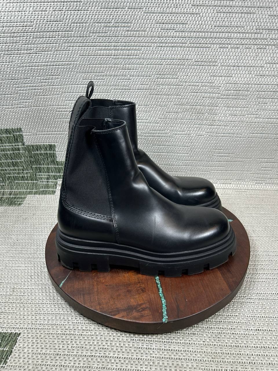 Zara Chelsea Boots Mens Size 43 Eu 10 Us Black Leather Ankle Pull On Heeled-image