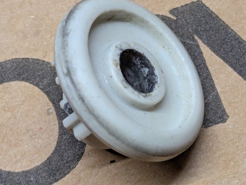 9575740 MIELE G572/G574 DISHWASHER RACK ROLLER/WHEEL SUPPORT-GENUINE - Bild 4 von 5