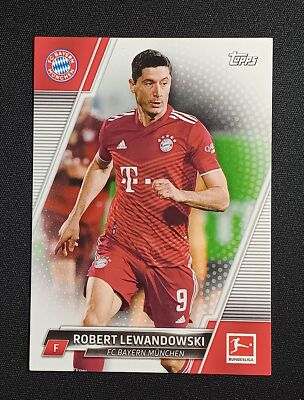 【希少】Topps Bayern バイエルン レバンドフスキ ジャージナンバー 2021-22 Topps Bundesliga #152 Robert Lewandowski - FC Bayern