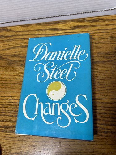 Lot of 3 Hardcover Danielle Steel books: SECRETS, CHANGES & FULL CIRCLE - Picture 8 of 10