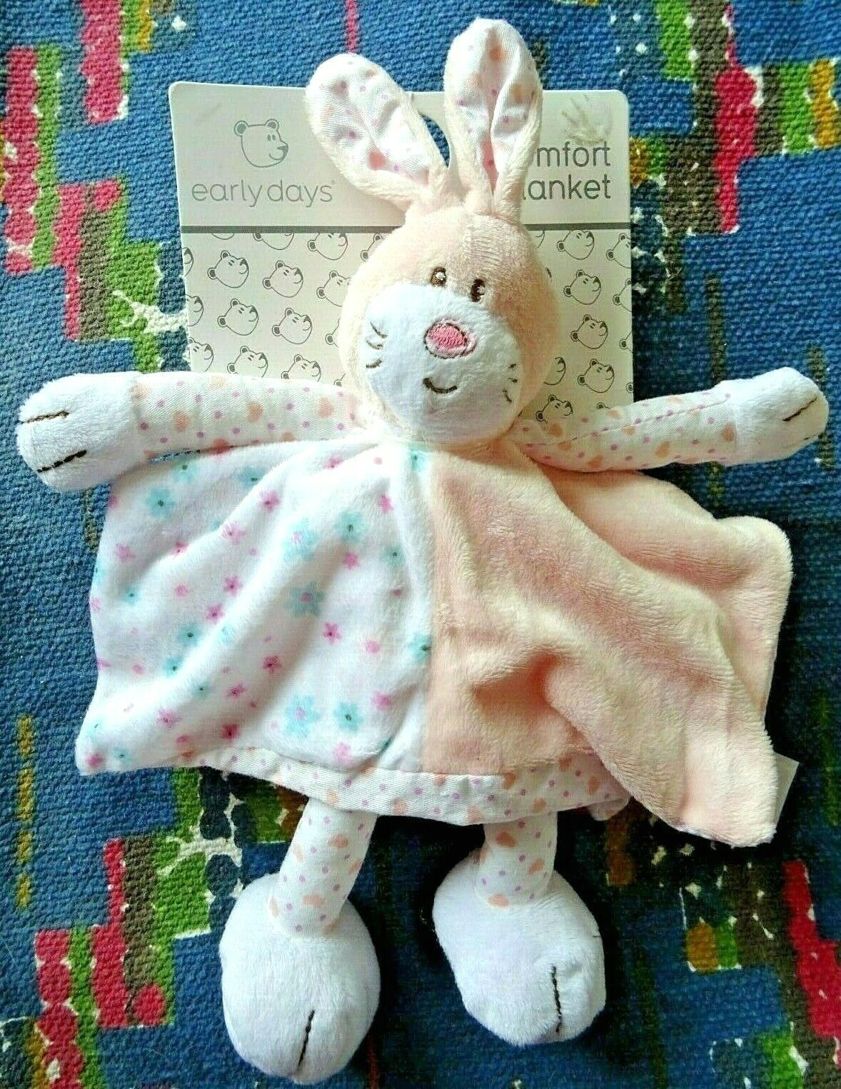 Doudou plat lapin rose Primark pour rassurer et apaiser bébé au moment du coucher