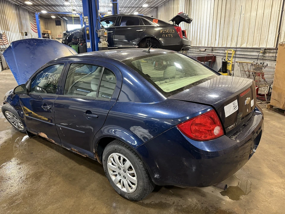 Used Front Right Door Window Regulator Front fits: 2009 Chevrolet Cobalt Sdn man - Image 4 of 4