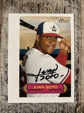 Juan Soto 2022 Topps Heritage Oversize Boxtopper 1973 Mini Poster