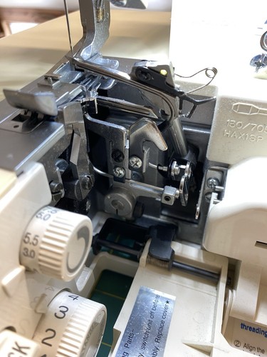 Babylock Imagine BLE1AT Jet-Air Self Threading Serger - Picture 8 of 10