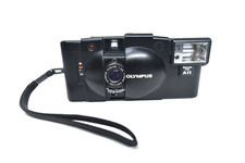 Olympus XA2 35mm Point & Shoot Compact Film Camera Black + Flash Tested Working