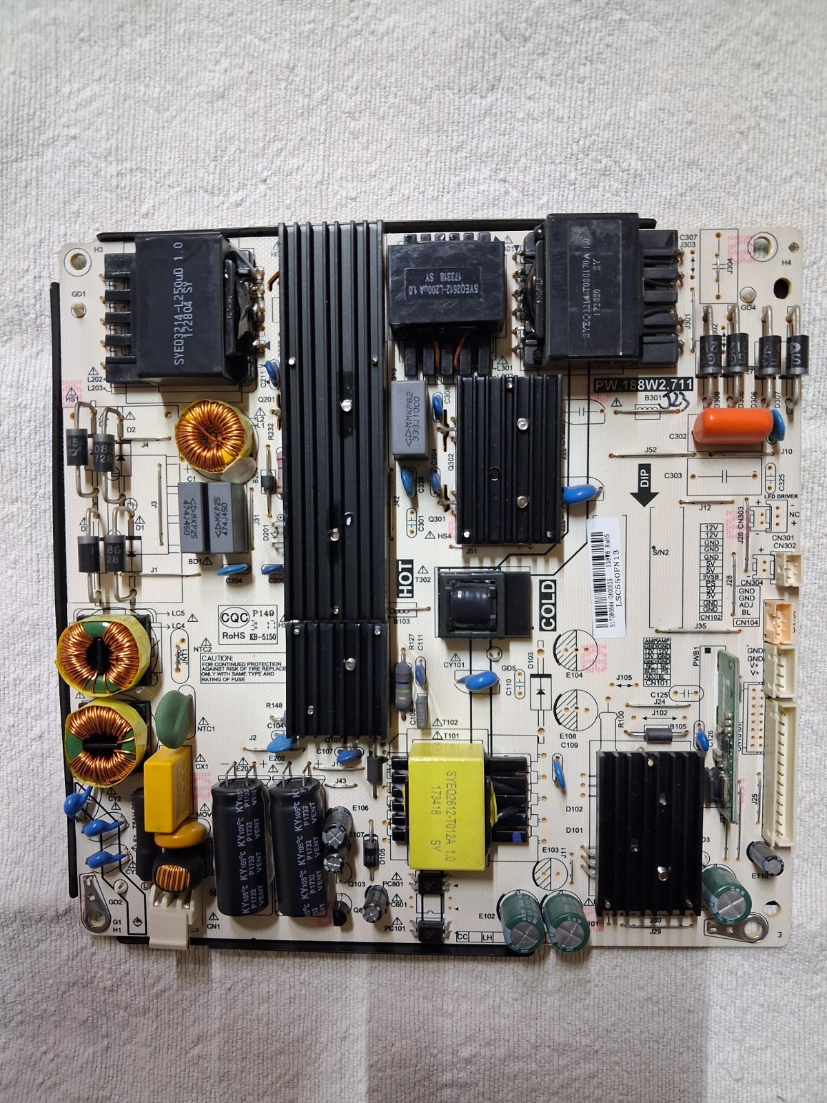 Foto 1 di 3