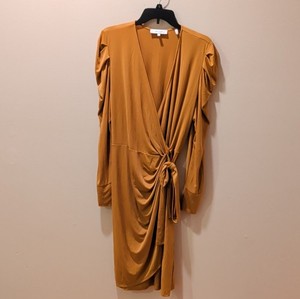 green emerald velvet dress Amazon Brand main image 0