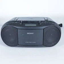 Sony portable Boombox - CFD-S70 CD AM/FM, Radio, Cassette. Tested and works