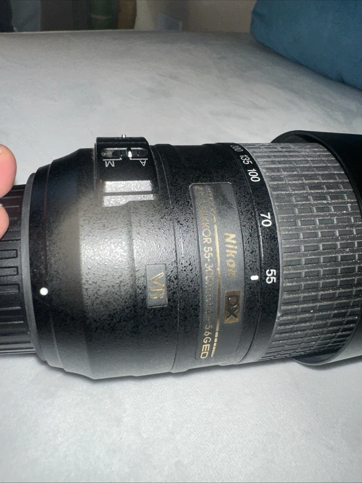 Nikon DX NIKKOR 55-300 мм1; 4,5-5,6 - Изображение 2 из 4