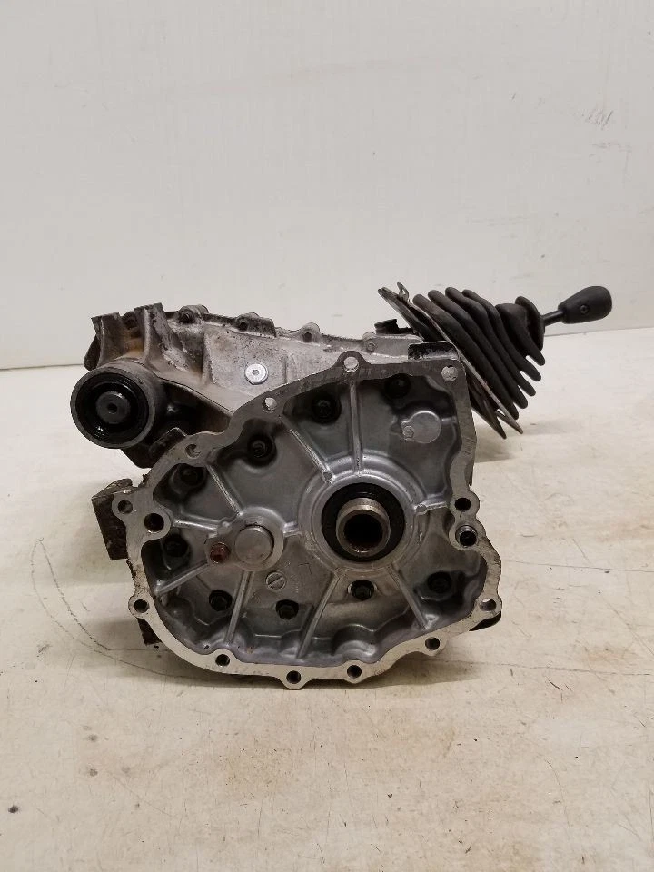 Estuche de transferencia 2,0 L transmisión manual Opt M59 se adapta a 99-04 Geo Tracker OEM Foto 4 de 4