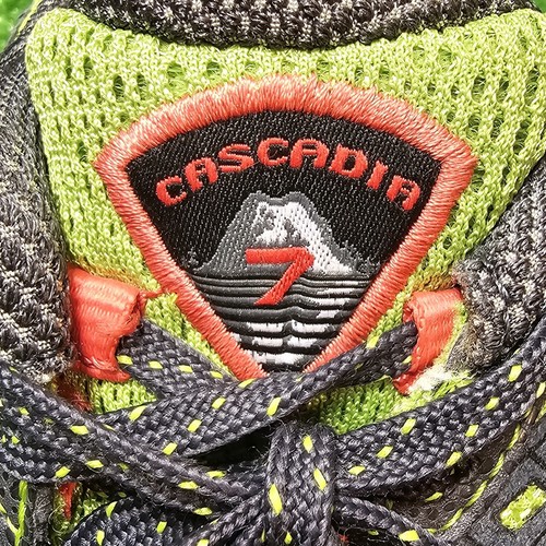 Scarpe sneakers Brooks Cascadia 7 trail running escursionismo verde/rosso donna taglia 5 - Foto 4 di 11