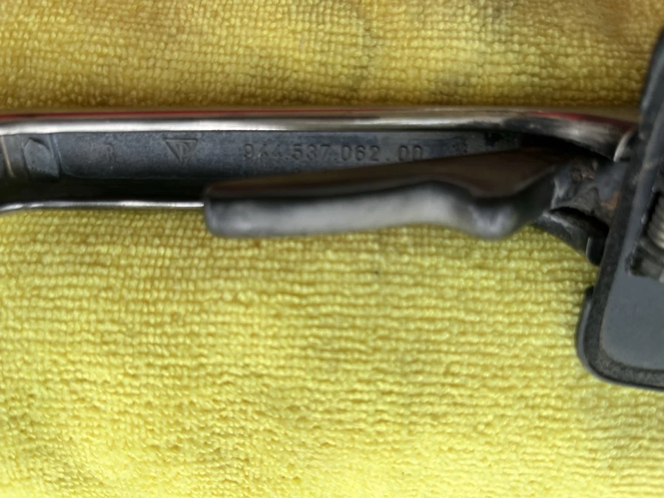 Porsche 944  Door Handle Right  Chrome 94453706200 - Image 4 of 4