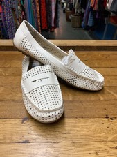 white mountain skipper loafer