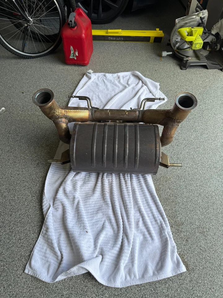 2018 兰博基尼 Aventador S 消声器/排气 — 第 3/4 张图片