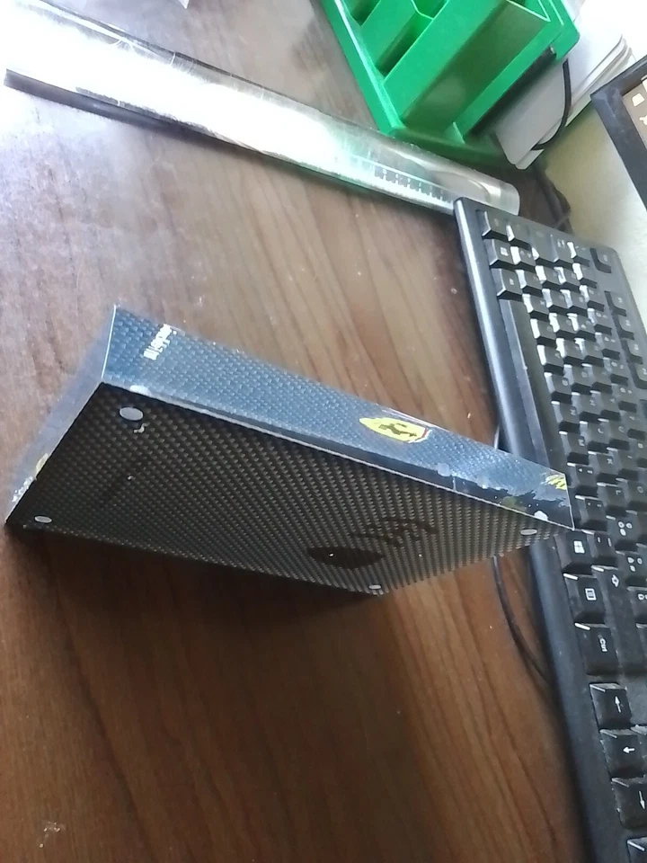 Placa FERRARI SF 1000 - 11 febrero 2020 - presentación oficial Ferrari SF1000 Foto 3 de 4