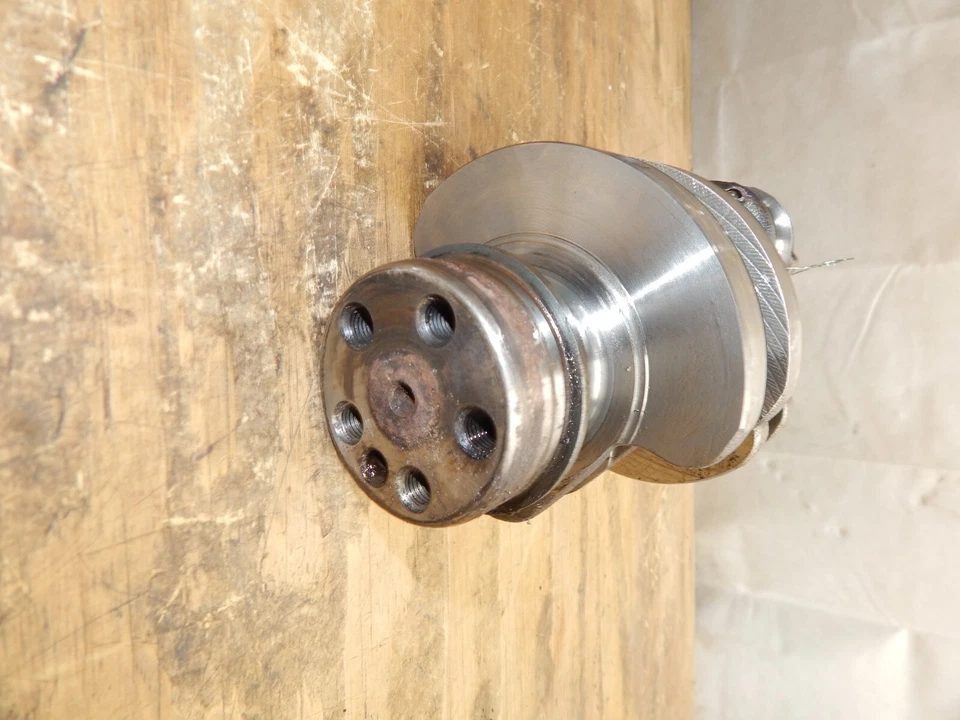 Cigüeñal motor diésel Yanmar 2TNV70/TK270VFM 119415-21700 Foto 4 de 4