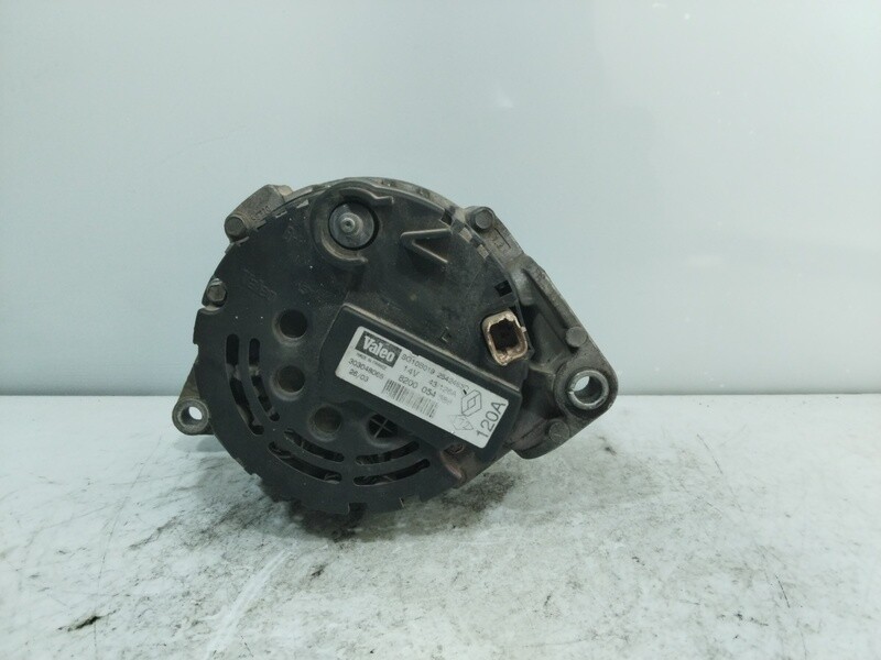 8200054588 alternator Renault Megane I phase 2 classic la.. 1.9 2000 1671716