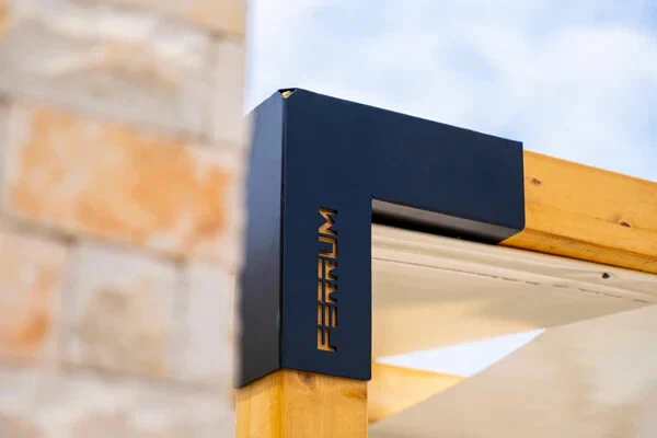 Giunto angolare a 3 vie per pergola 10x10, acciaio zincato, nero  - Immagine 2 di 2