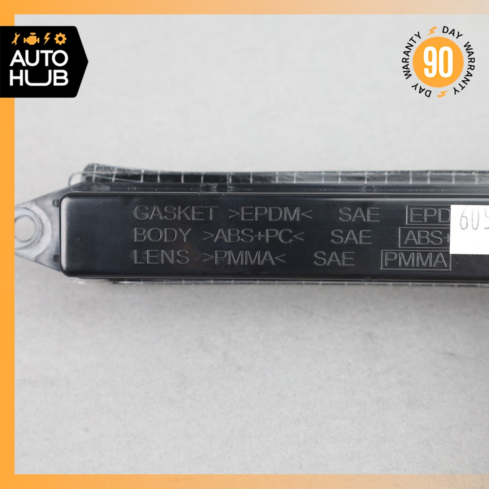 05-16 Aston Martin DB9 3rd Third Brake Stop Light Lamp 8D3313N408AC OEM 22k
