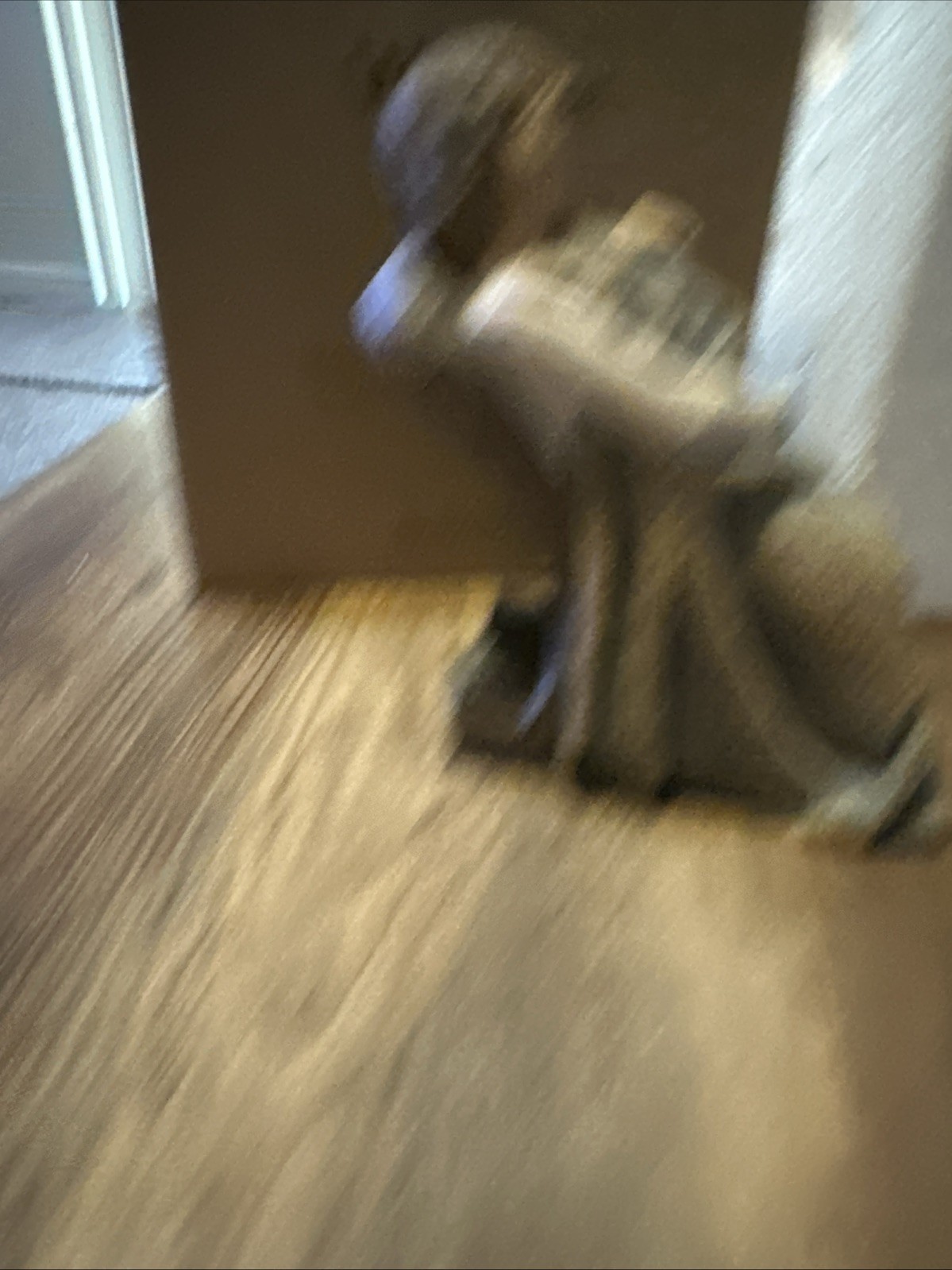 Willow Tree "The Quilt" Sculpted Hand Painted Figure Demdaco - Susan Lordi 2010