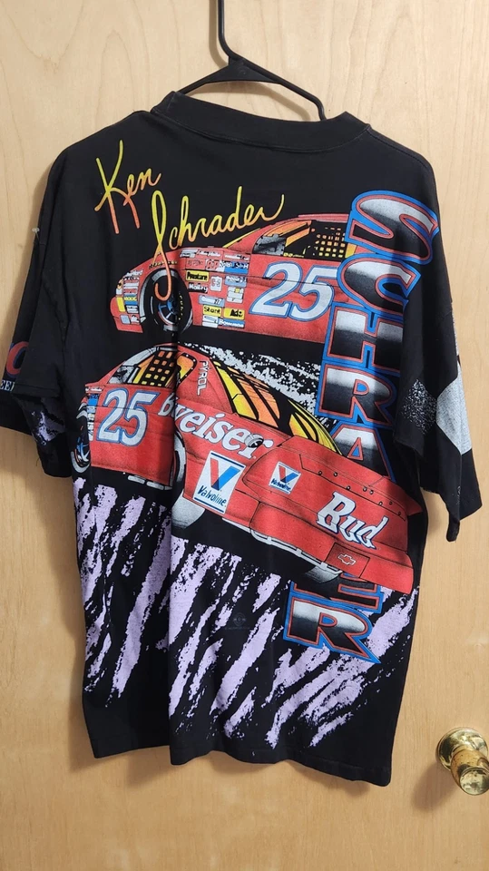 Camiseta vintage NASCAR All Over Print (AOP) [L] años 90 Ken Schrader #25 Budweiser Foto 2 de 4