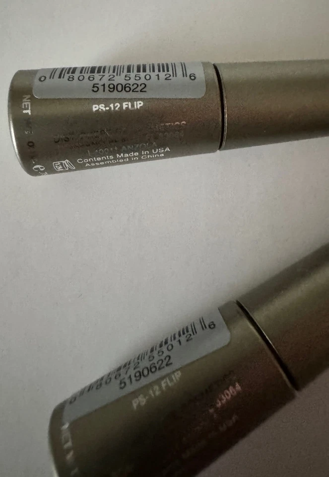 Prestige Cosmetics Let Loose Shimmering Shadow Dust – Shade Flip PS-12 - Image 2 of 2