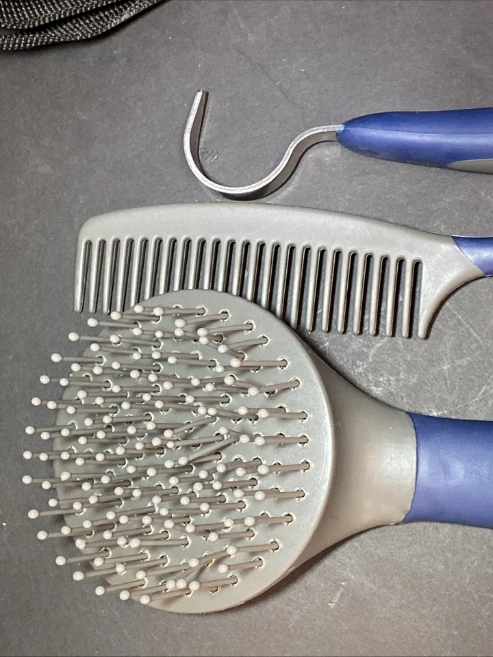 Oster Equine Care Series Set Kit de aseo de caballos con estuche E3 Foto 4 de 4