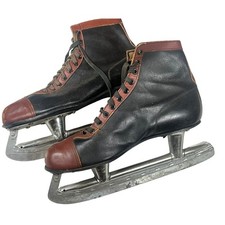 Vintage Beaver Ice Skates Womens Black Leathe...
