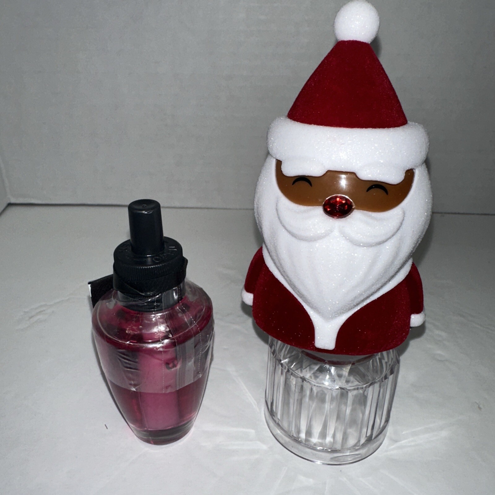 NEW Bath & Body Works Christmas Santa Claus Wallflower Plug + Fragrance-image