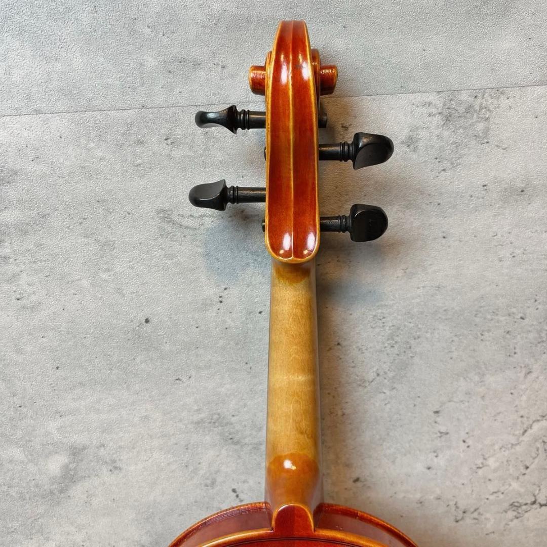 Suzuki Violin No.520 4/4 1984 with Bow - Used, Good Suzuki Violin No.520 4/4 1984 with Bow - Used, Good