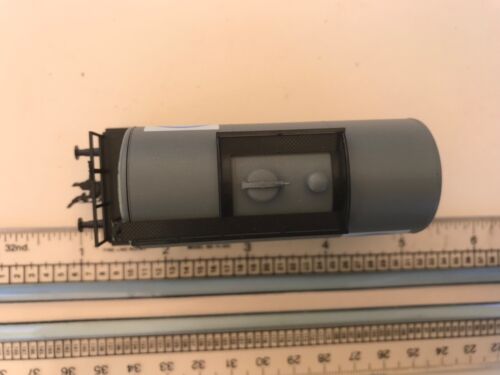 Ho train Trix made in Germany gray tank car ESSO - Picture 3 of 6