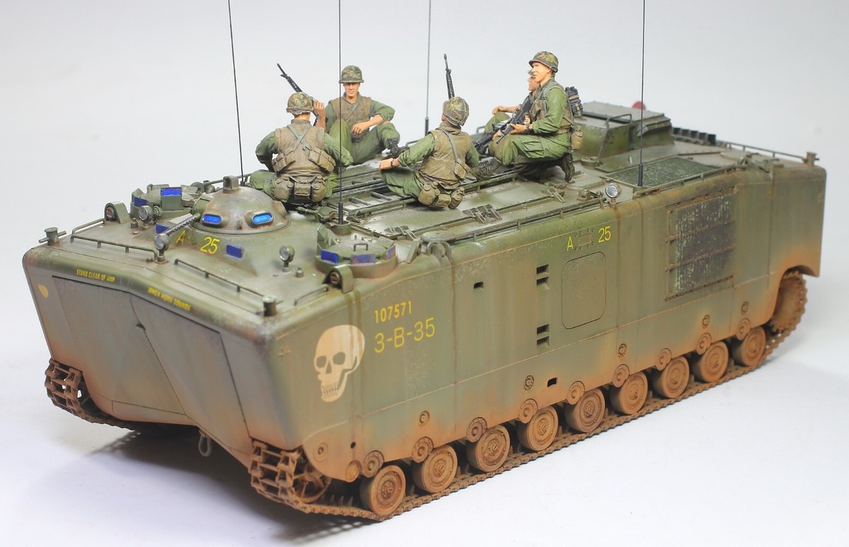 ホビーファン 1/35 アメリカ海兵隊 LVTP5A1 フルインテリアキット ホビーファン 1/35 アメリカ海兵隊 LVTP5A1 フルインテリアキット