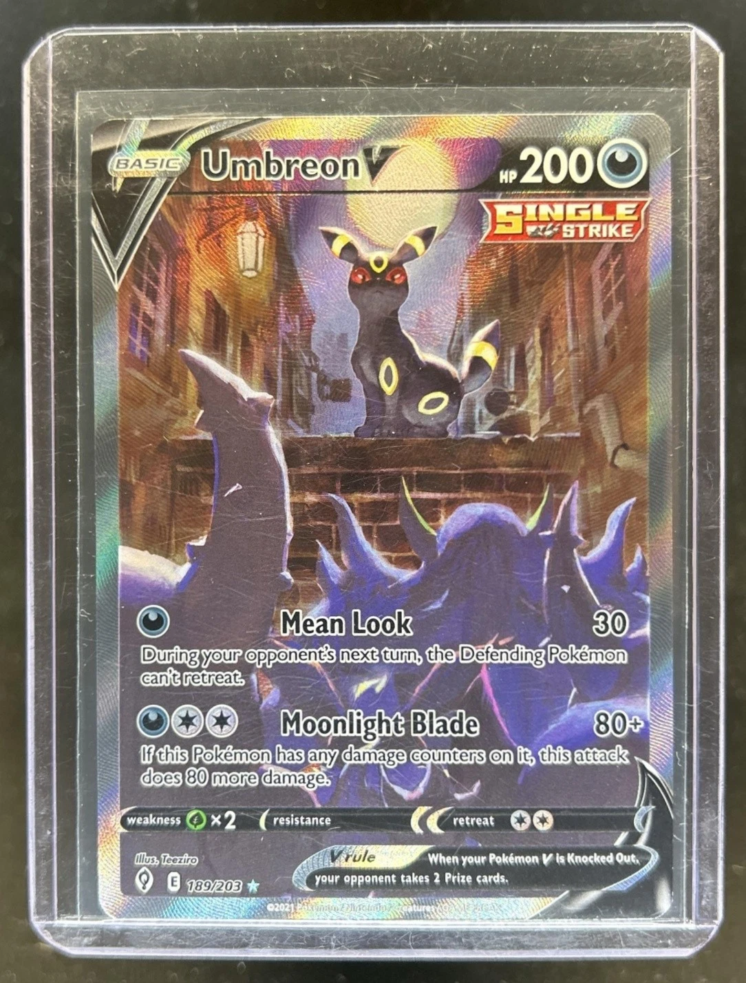 2021 Pokemon SWSH Evolving Skies Umbreon V #189/203