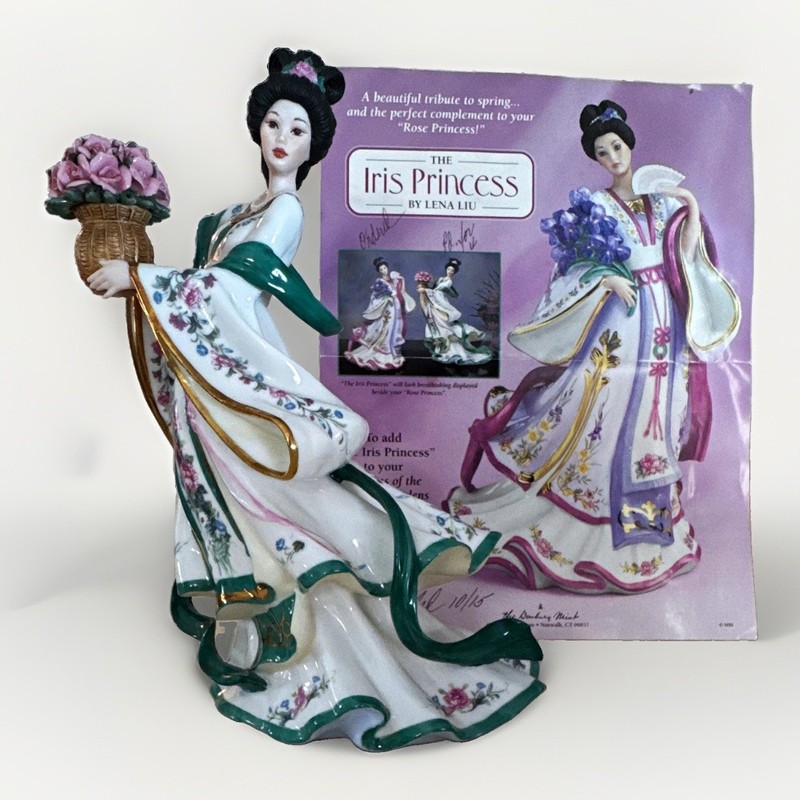 Danbury Mint “The Rose Princess” by Lena Liu 1998 Porcelain Figurine