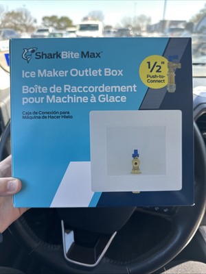  SharkBite 25032 1/2 in. Push-to-Connect Brass Ice Maker Outlet Box