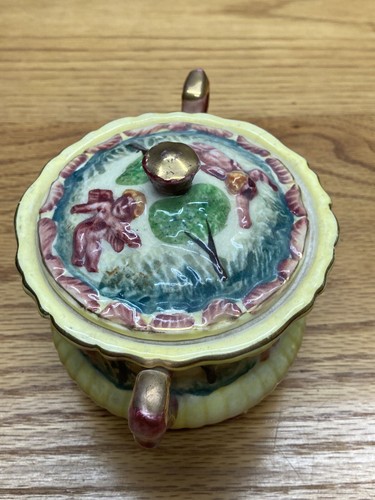 vintage sugar bowl footed majolic compote cherubs Japan lidded - Picture 3 of 5