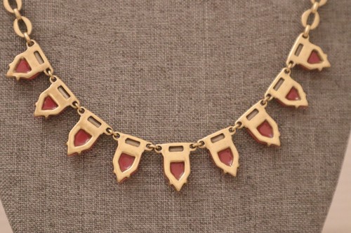 Stunning Stella & Dot Pretty Little Liars Coral Pink Statement Necklace - Picture 4 of 9